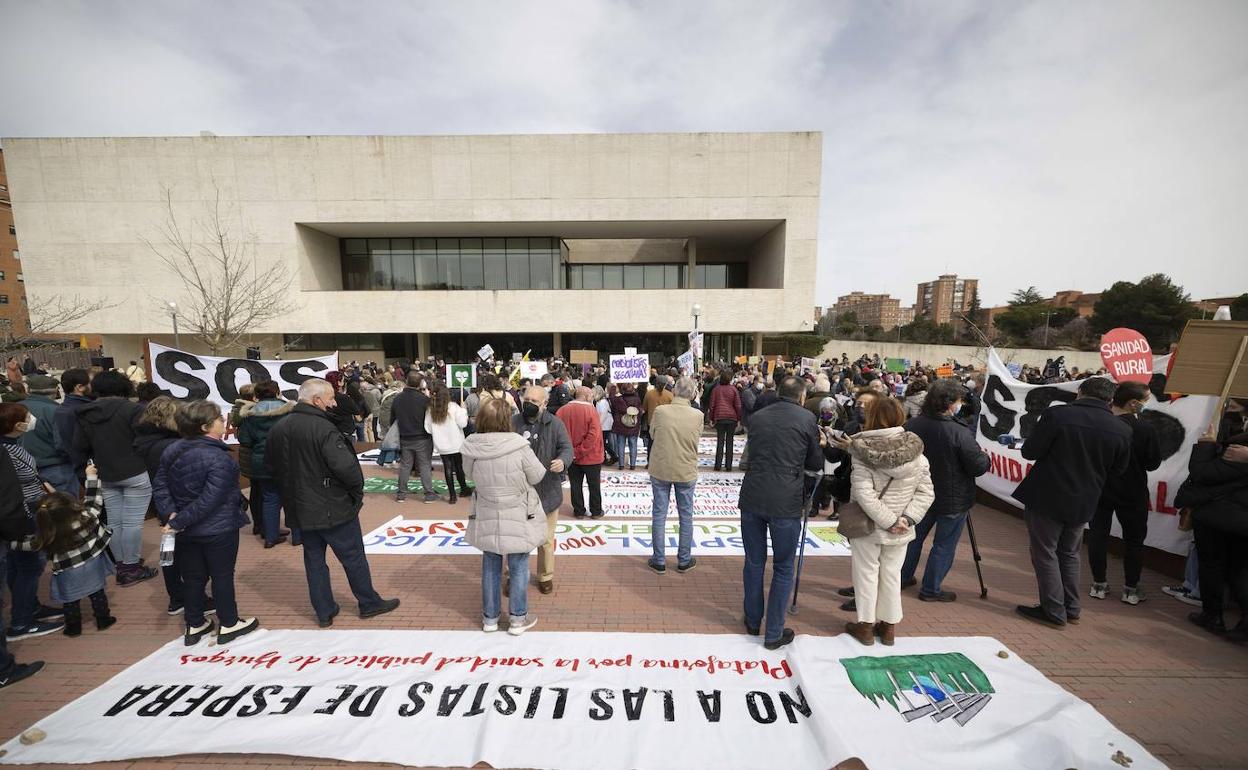 Manifestación en Valladolid a favor de la sanidad rural en marzo.