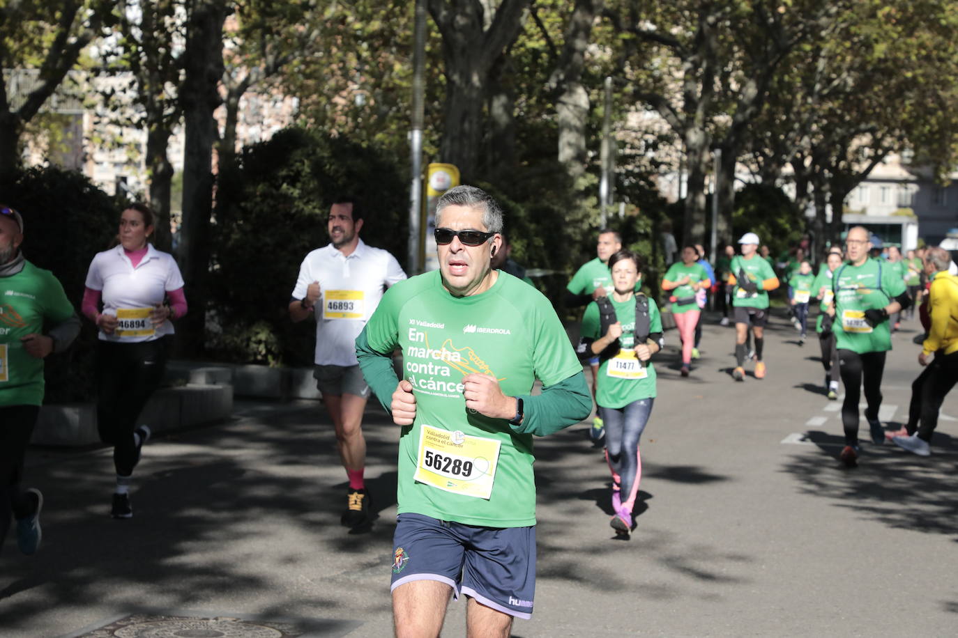 Fotos: La marcha contra el cáncer llena Valladolid de verde