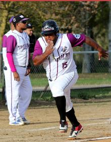 Imagen secundaria 2 - El Five Valladolid revalida el título de campeón de España de sóftbol