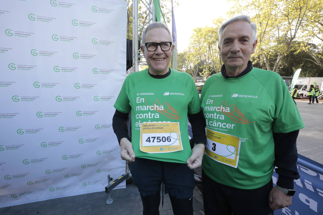 Fotos: La marcha contra el cáncer llena Valladolid de verde