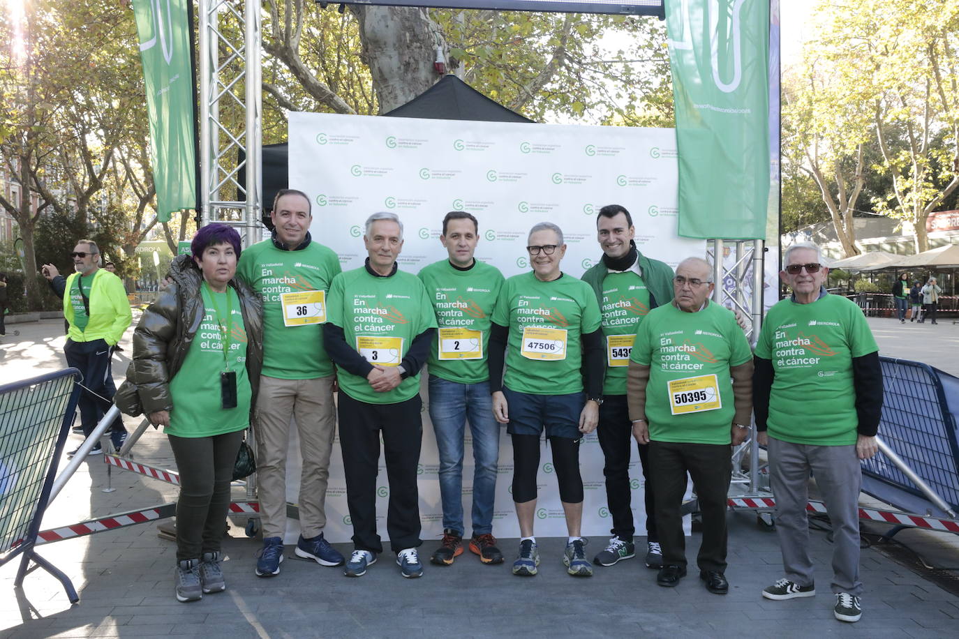 Fotos: La marcha contra el cáncer llena Valladolid de verde