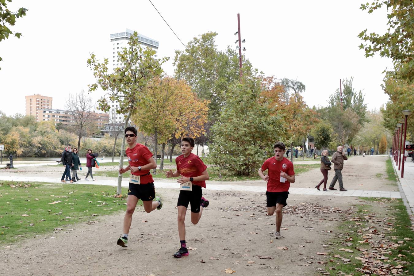 Fotos: 600 corredores se dan cita en la &#039;Rio Running&#039; de Valladolid