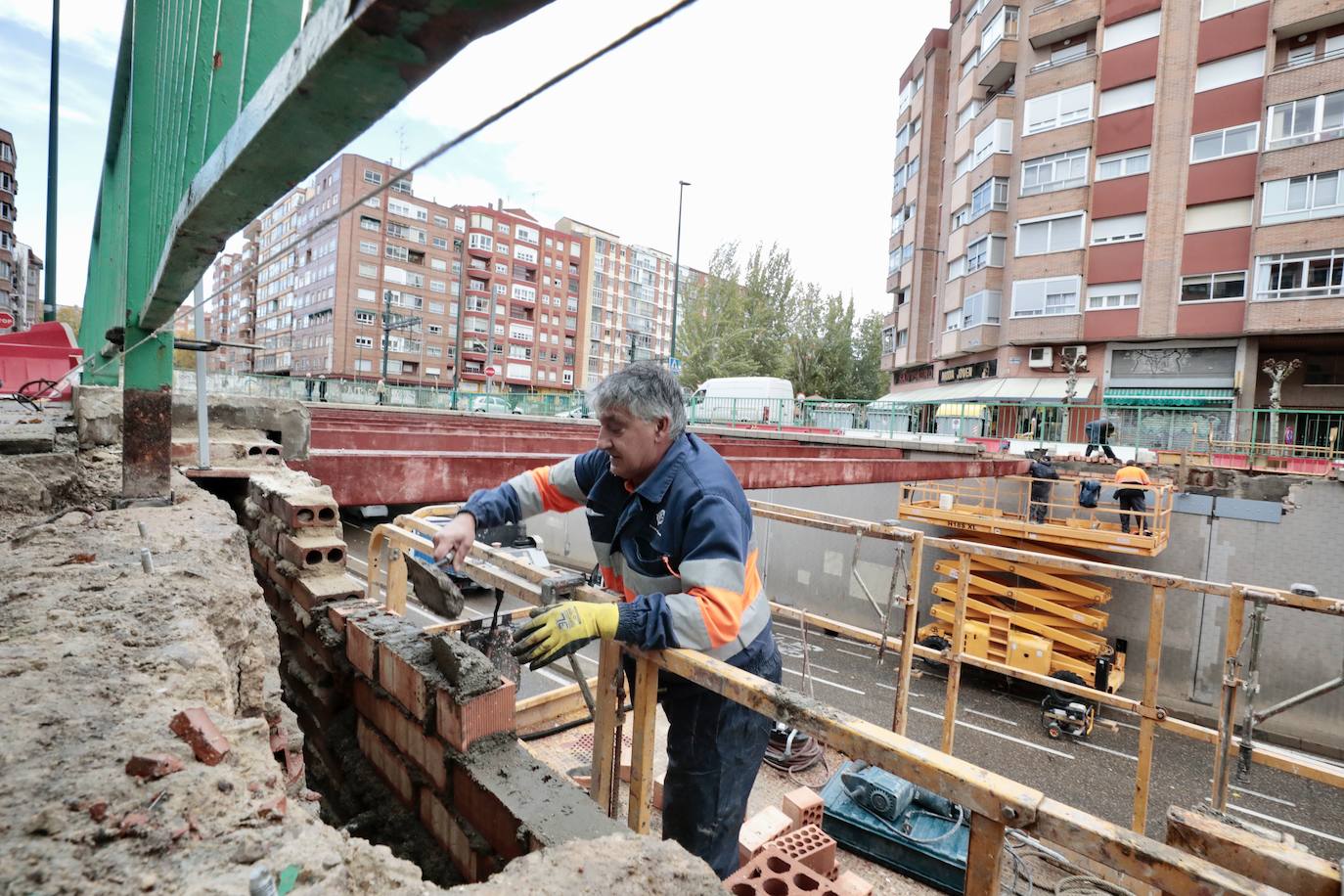 Fotos: Cortes de tráfico en el túnel de la Circular en su acceso por San Isidro por obras