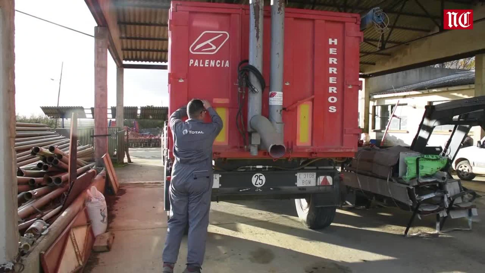 José Antonio Marcial, joven agricultor que tomó las riendas de la explotación familiar