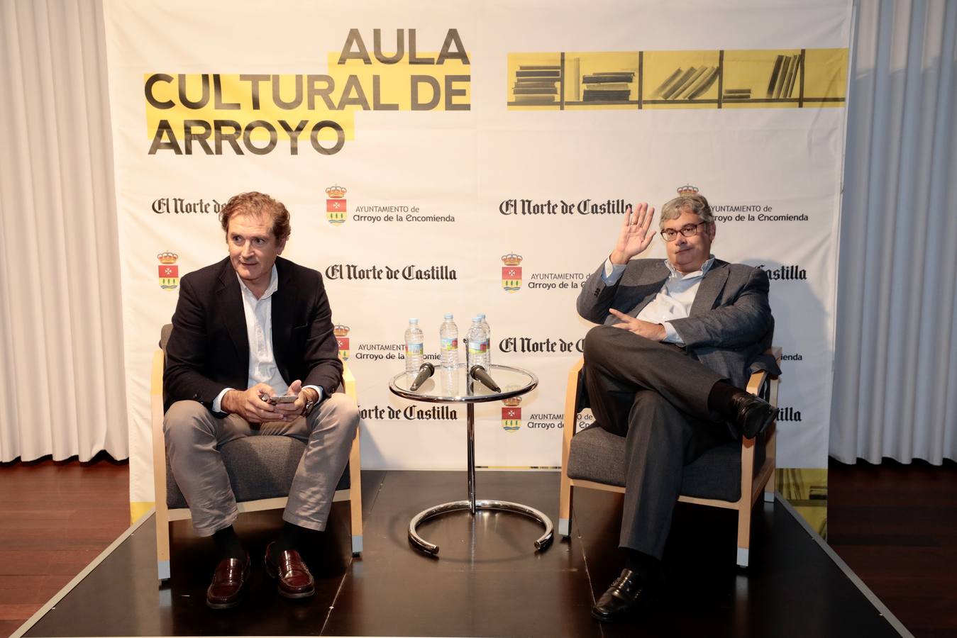 Fotos: Juan Manuel de Prada en el Aula de Cultura de El Norte de Castilla