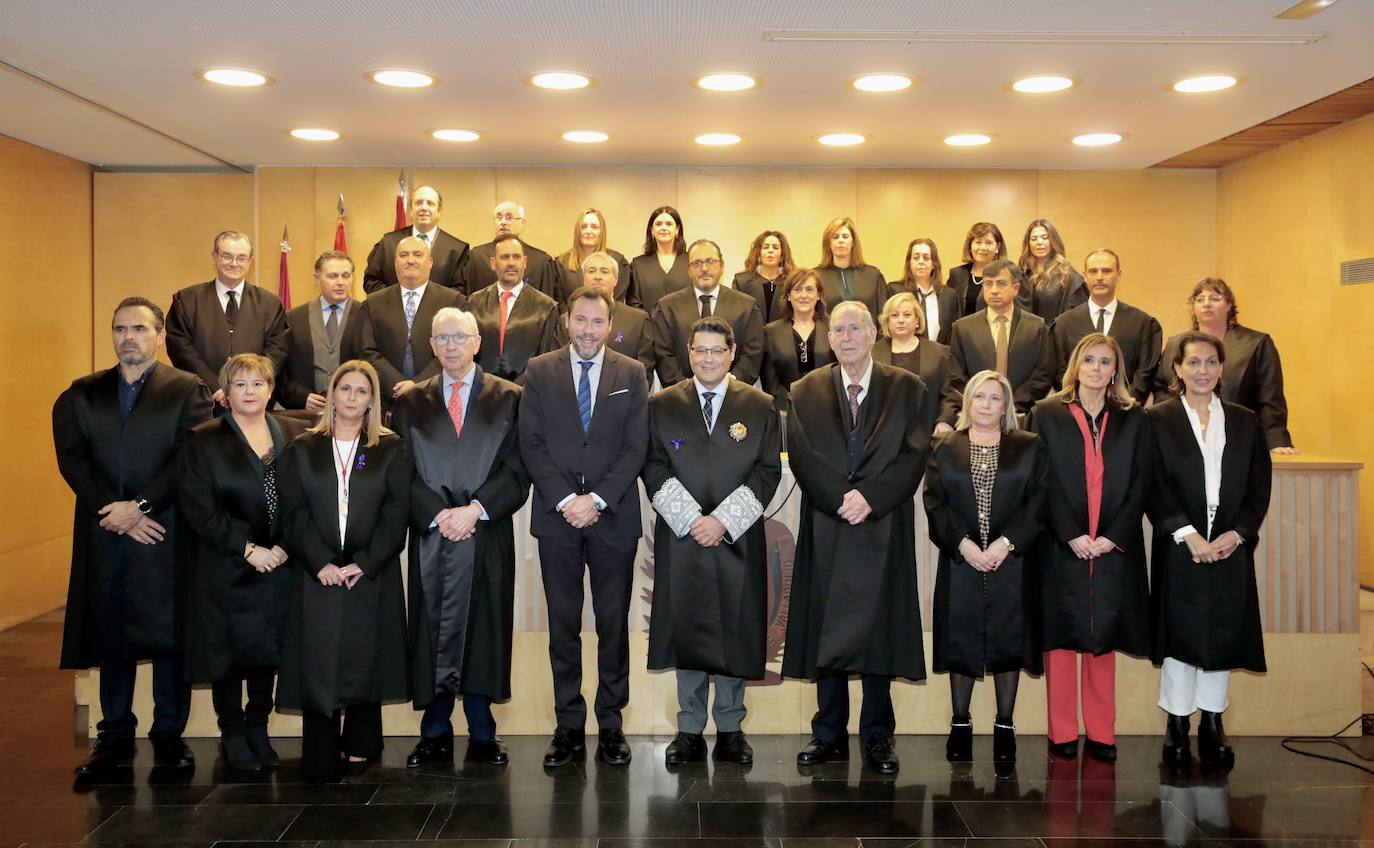 Fotos: El Colegio de Abogados de Valladolid entrega sus insignias