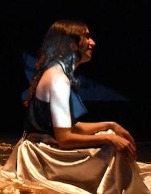 Imagen secundaria 2 - Varios momentos de los espectáculos 'Yo sin ti', 'Cicatrices' y 'La memoria del gesto'. 