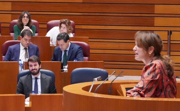 Patricia Gómez Urbán, viceportavoz del PSOE, argumenta la solicitud reprobación de García-Gallardo.