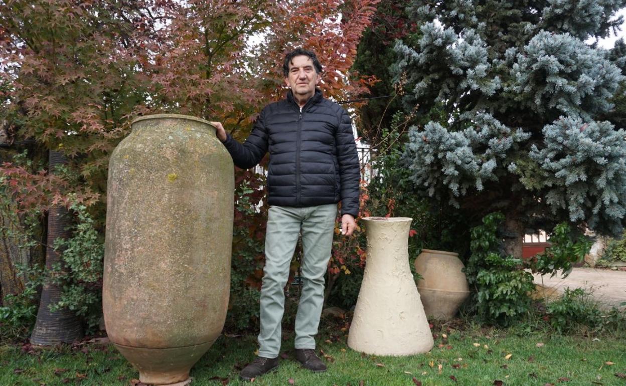 Miguel Martínez Delso: «Es un acierto volver a apostar por el barro para hacer vino»