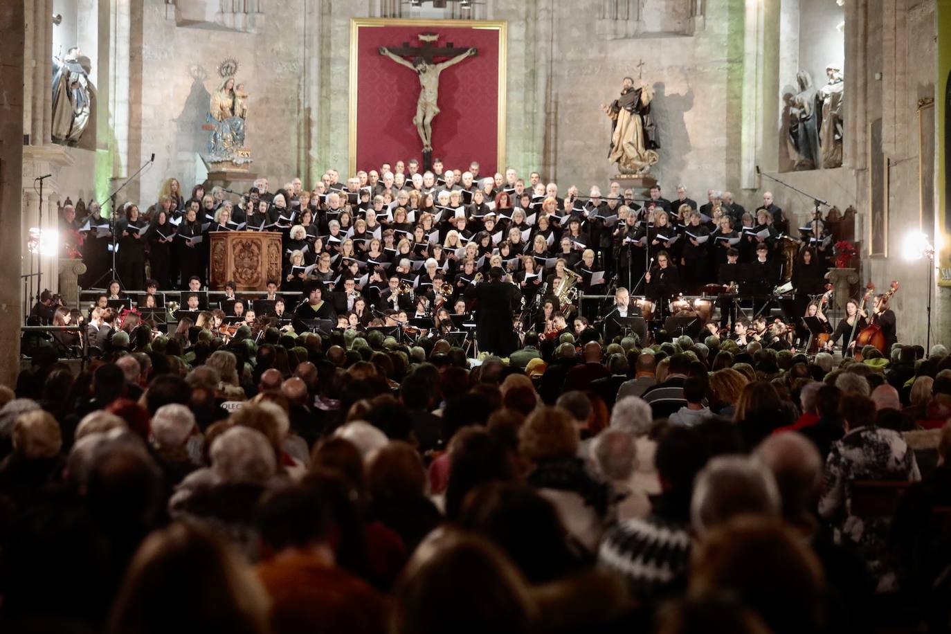 Fotos: La Joven Orquesta Sinfónica de Valladolid estrena en San Pablo un &#039;Oratorio de Navidad&#039;