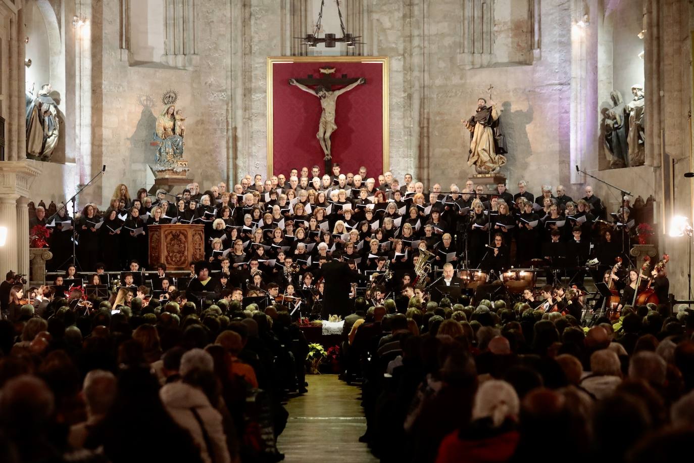 Fotos: La Joven Orquesta Sinfónica de Valladolid estrena en San Pablo un &#039;Oratorio de Navidad&#039;