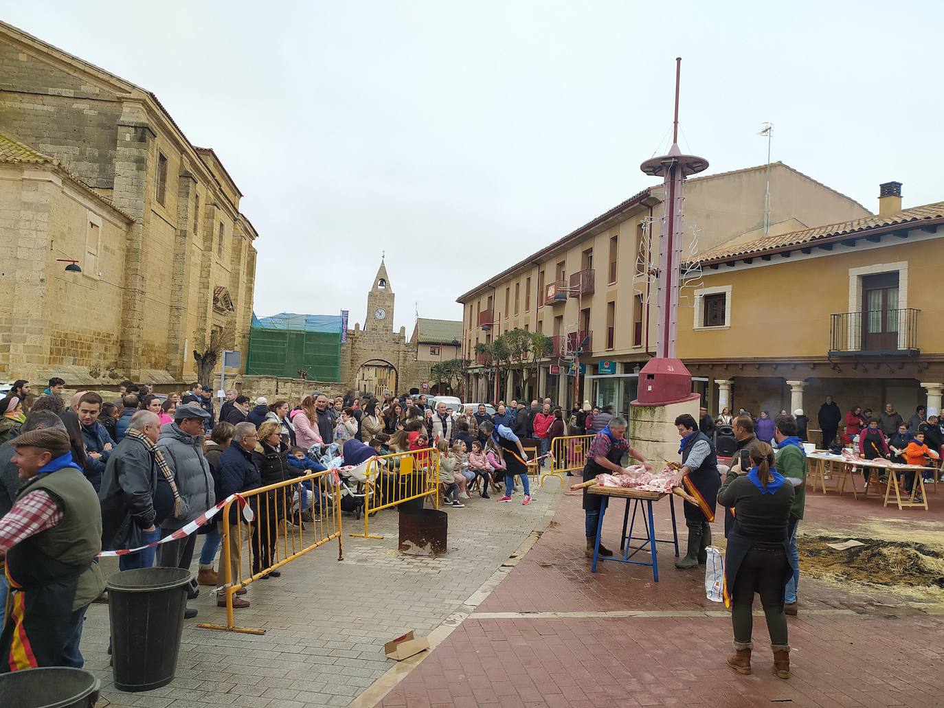 Fotos: IV Fiesta de la Matanza en Villabrágima (Valladolid)