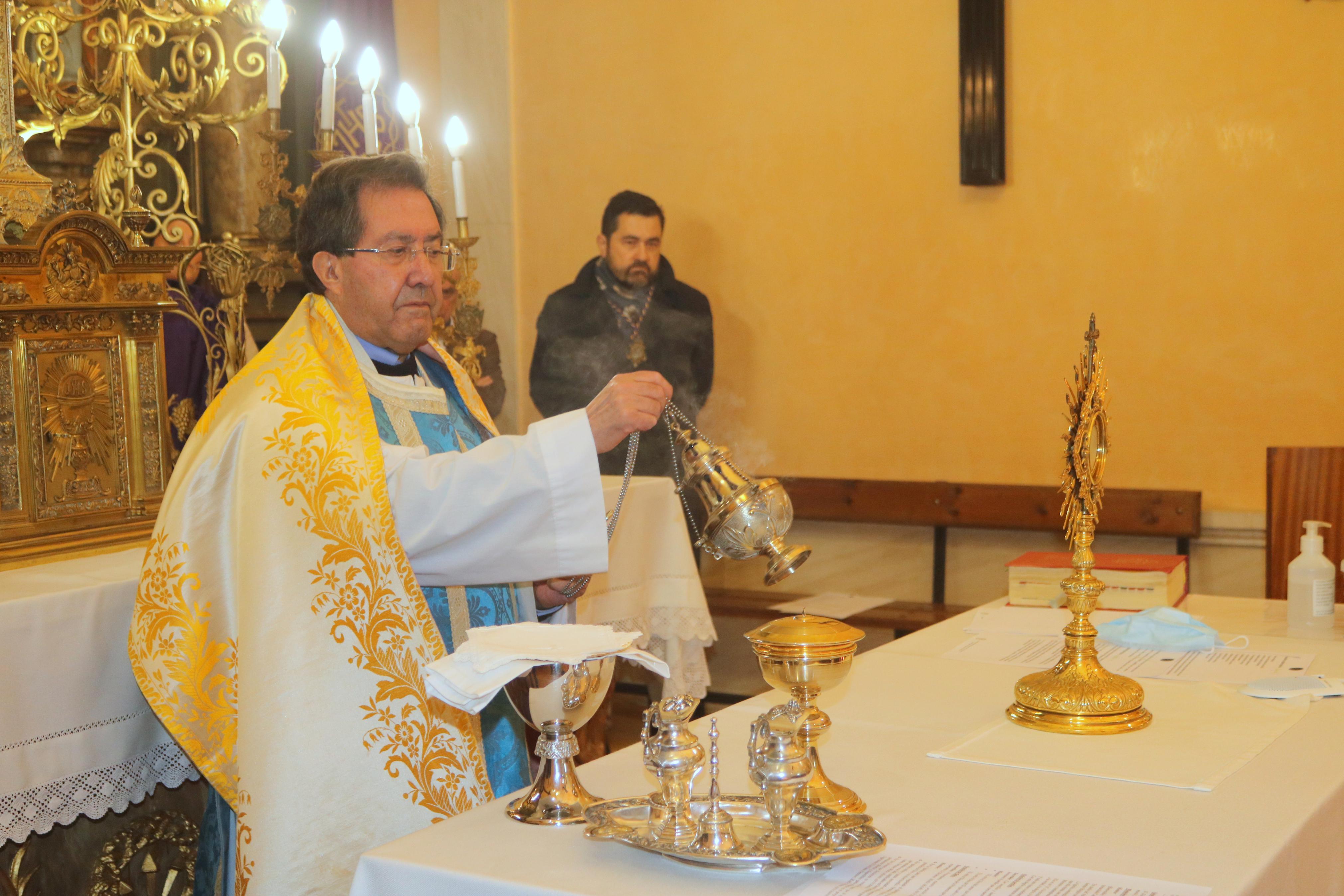 La Cofradía de 'Nuestro Padre Jesús Nazareno y Nuestra Madre la Virgen de la Amargura' celebra su fiesta