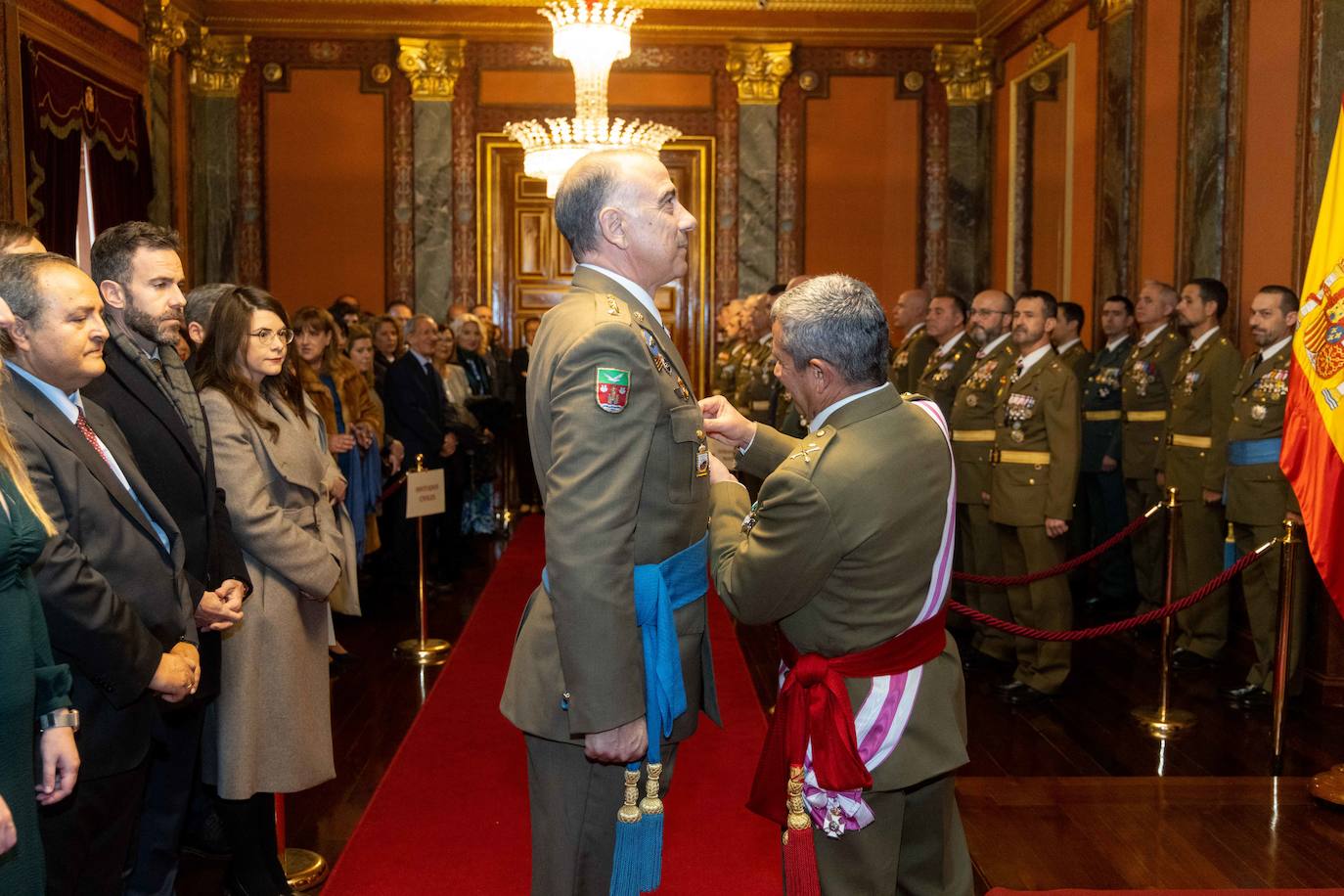 Fotos: Acto militar con motivo del Día de la Inmaculada en Valladolid