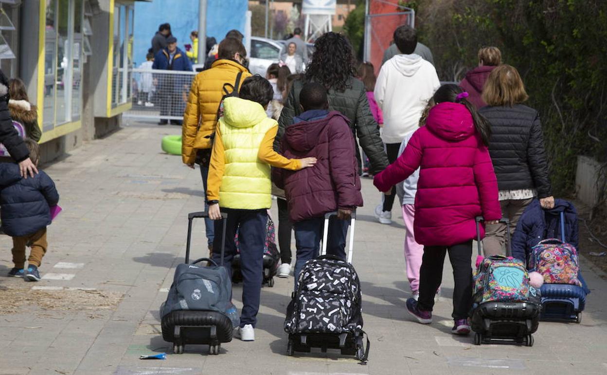 Salida de escolares de un colegio de Arroyo de la Encomienda.