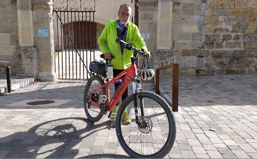 Ver amanecer todos los días del año sobre una bici