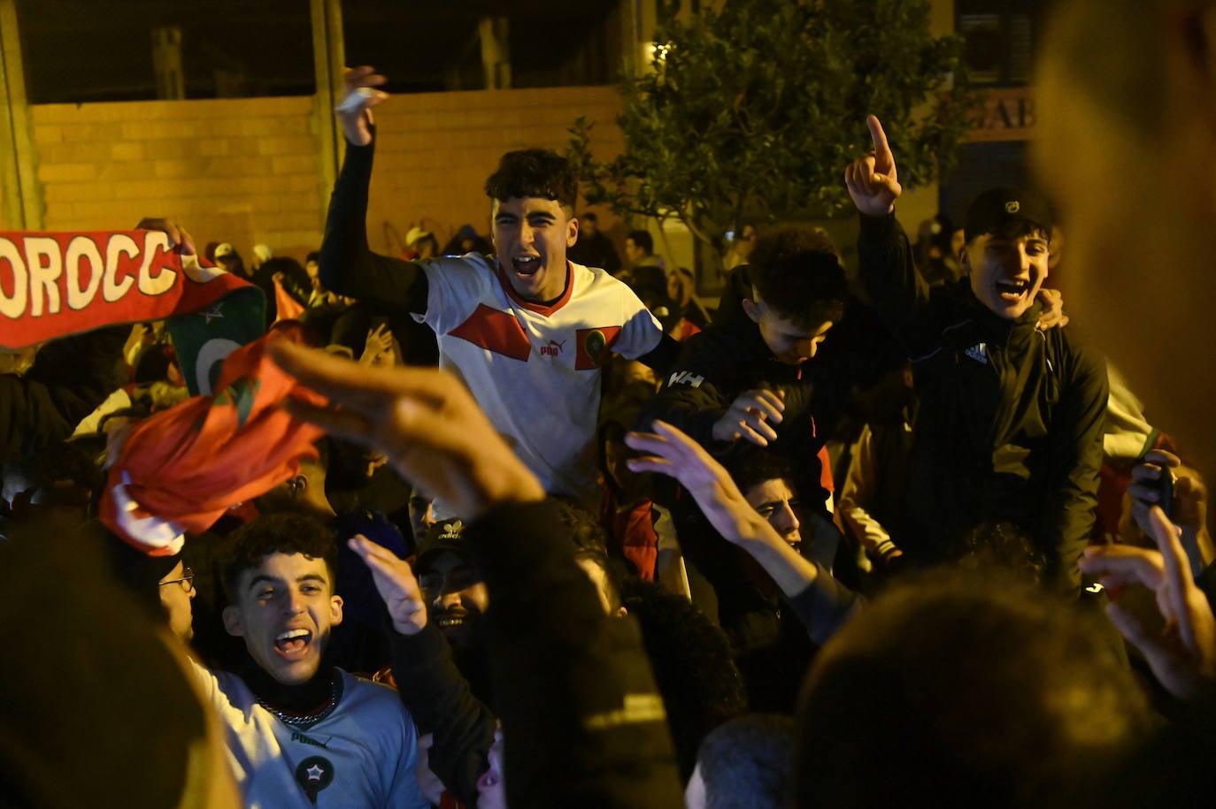 Fotos: La comunidad marroquí celebra el pase a semifinales de su selección del Mundial de Qatar