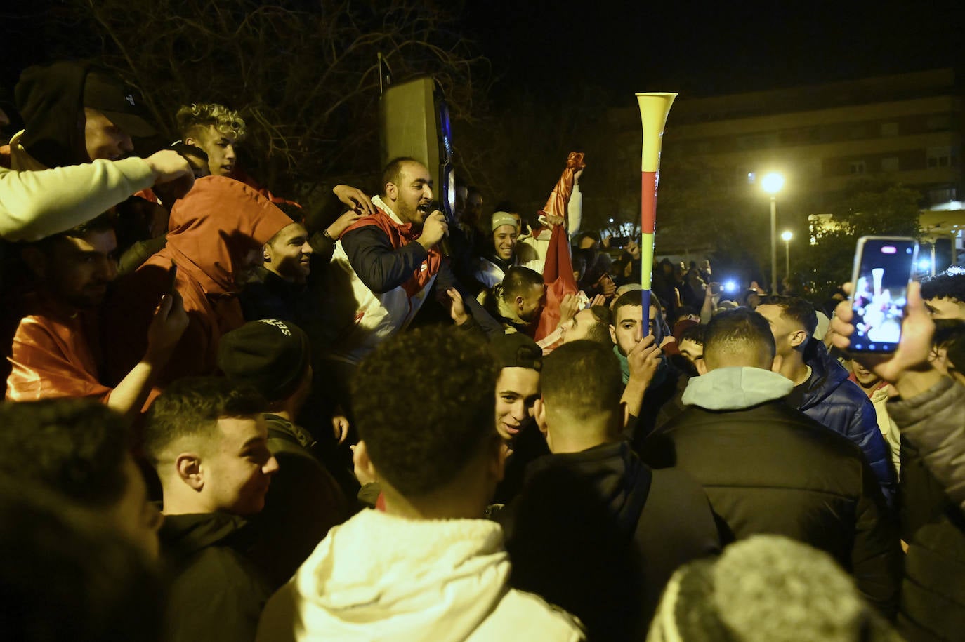 Fotos: La comunidad marroquí celebra el pase a semifinales de su selección del Mundial de Qatar