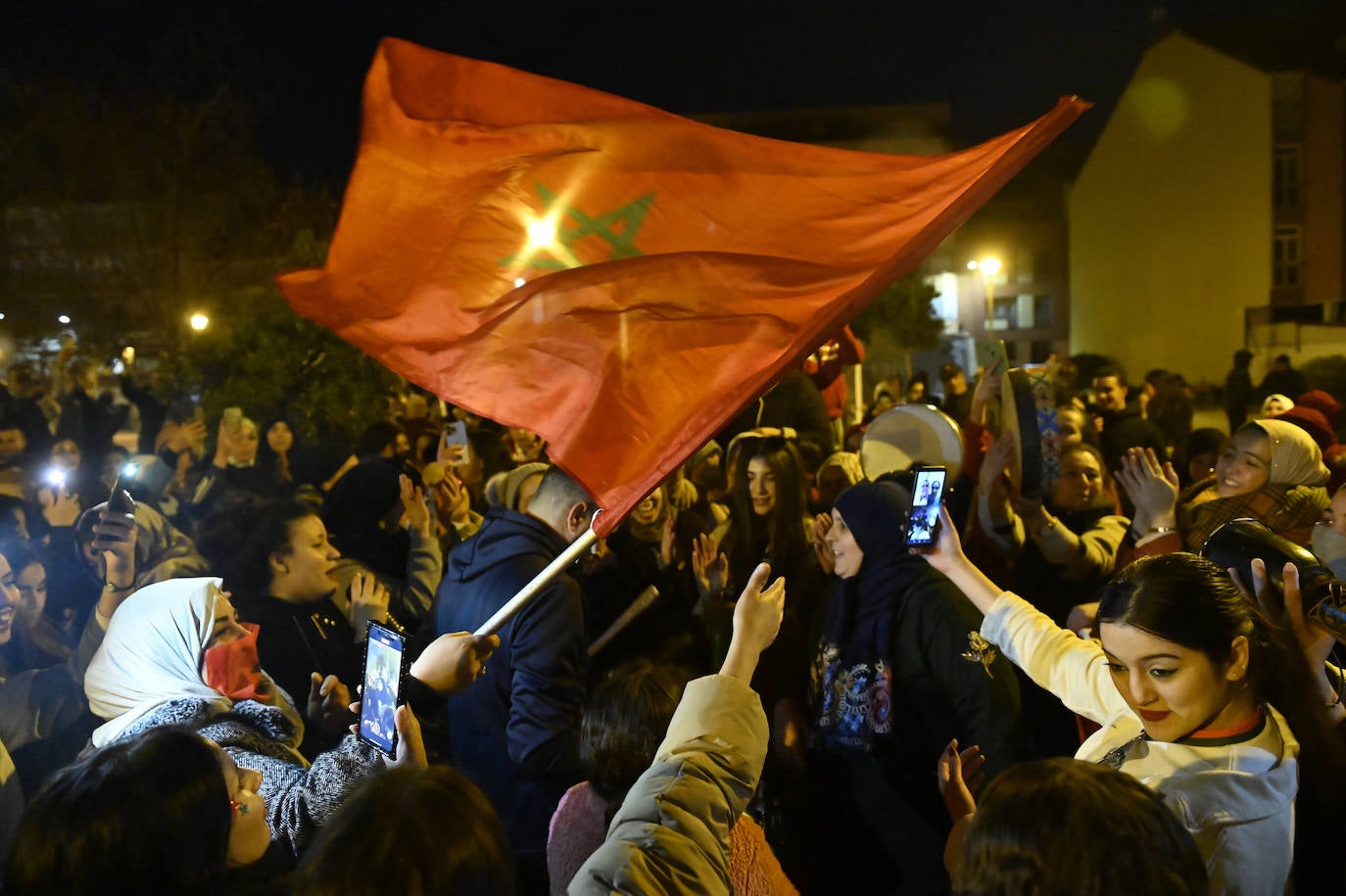 Fotos: La comunidad marroquí celebra el pase a semifinales de su selección del Mundial de Qatar