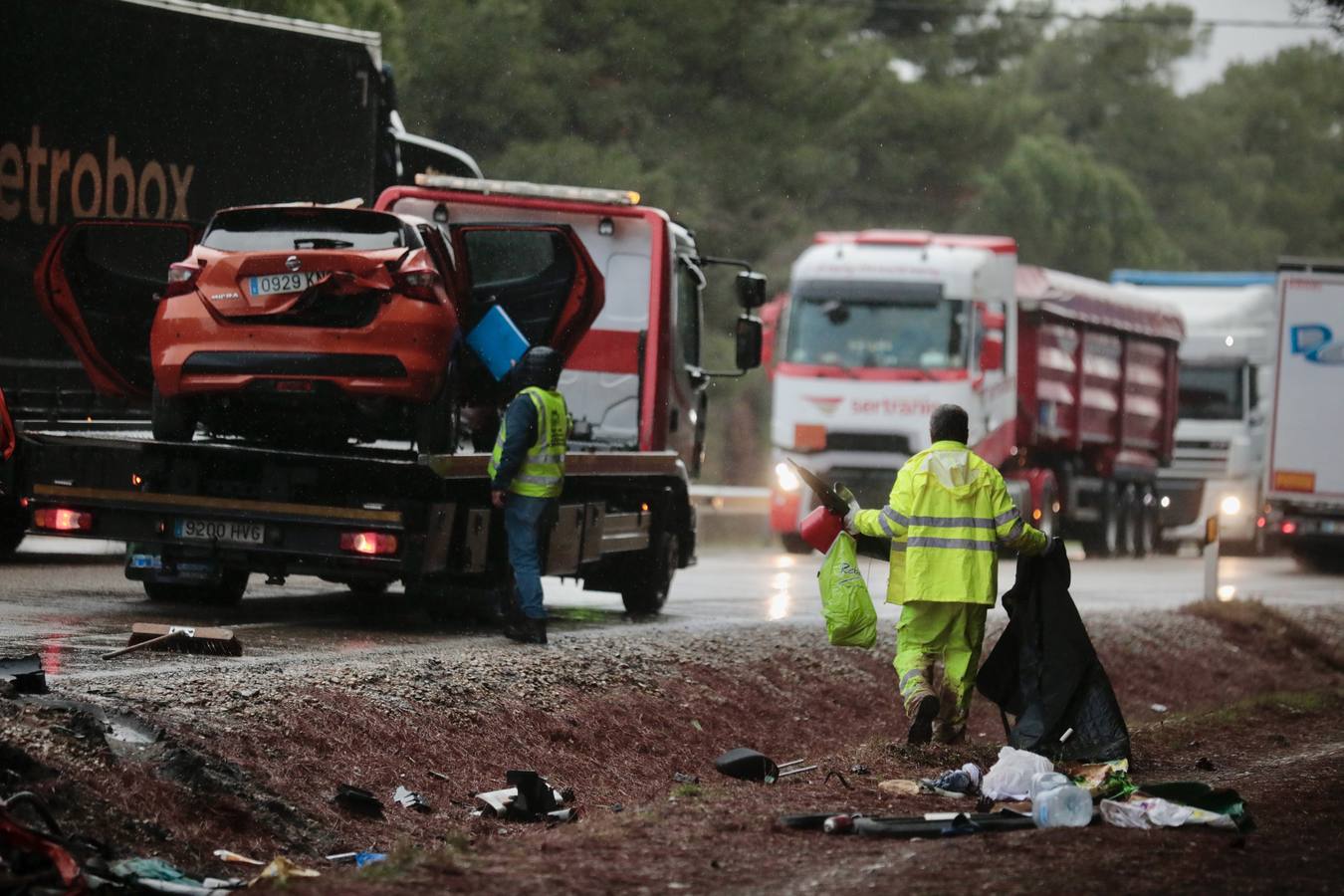 Fotos: Trágico choque frontal entre dos coches en Traspinedo