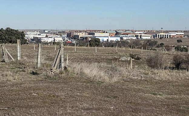 El PP critica que los «retrasos» en Prado del Hoyo desplazan el polo industrial al alfoz 
