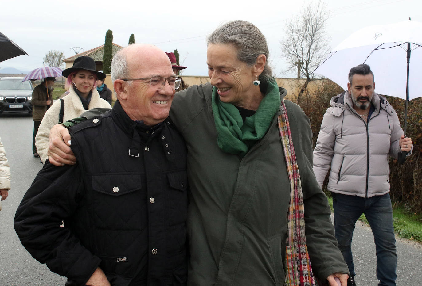 Los restos de Lucía Bosé descansan desde hoy en el cementerio de Brieva. 