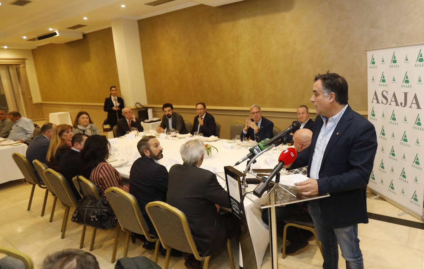 Fotos: Asaja hace balance anual en la comida de Navidad
