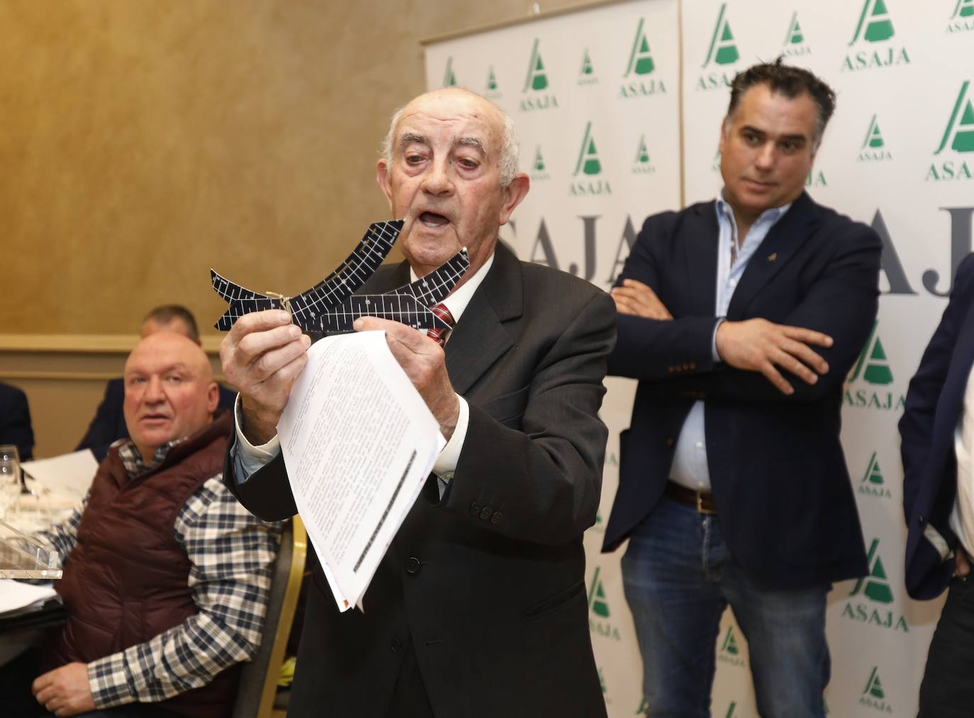 Fotos: Asaja hace balance anual en la comida de Navidad