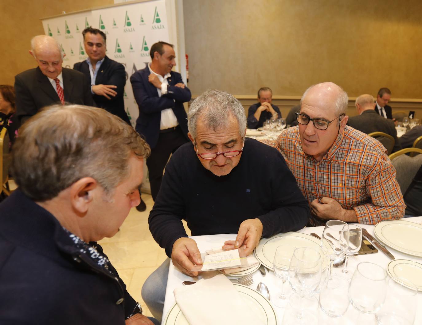 Fotos: Asaja hace balance anual en la comida de Navidad