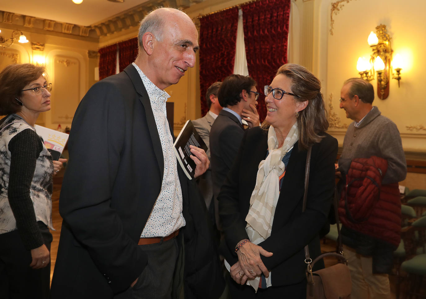 Fotos: Un libro homenaje al poeta y farmacéutico Fernández Nieto