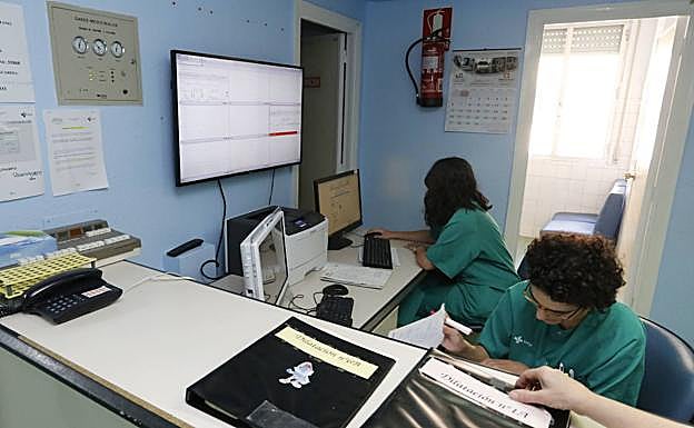 La matronas suman un mes más sin poder ocupar la plaza ganada en la región