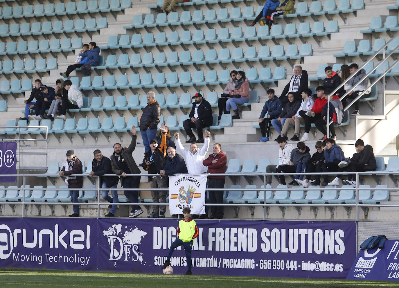 Fotos: Álvaro Arbeloa y otras caras conocidas se dejan querer en La Balastera