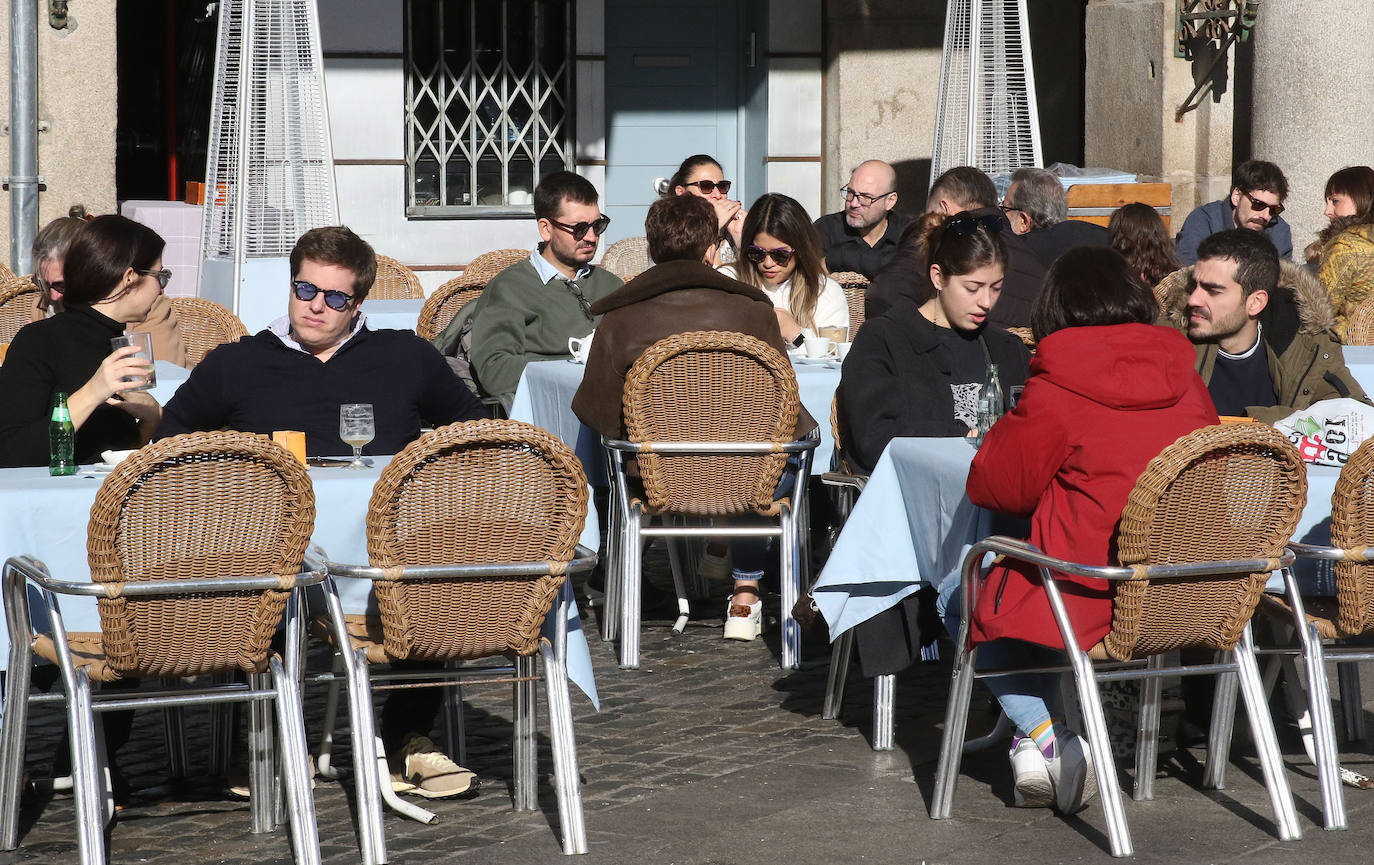 Ambiente navideño en las calles de Segovia.