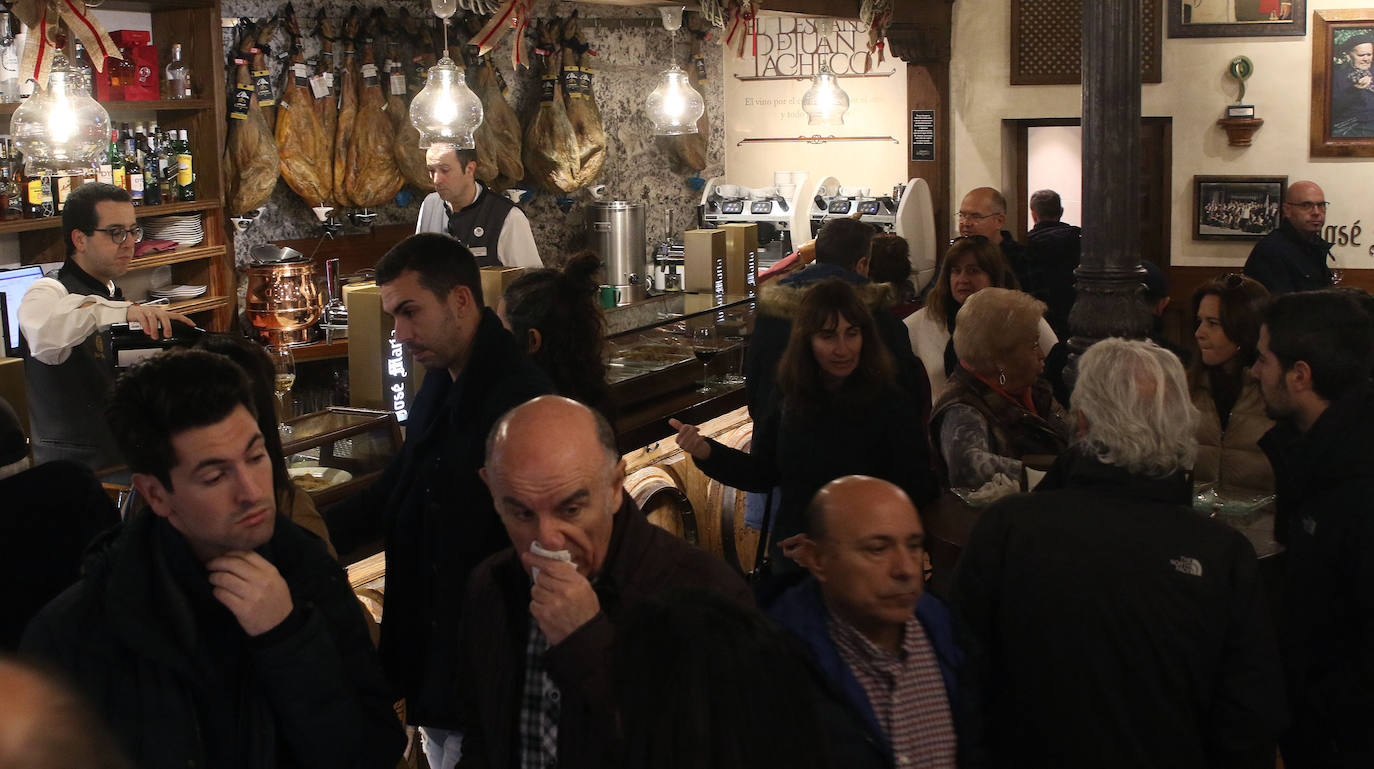 Ambiente navideño en las calles de Segovia.