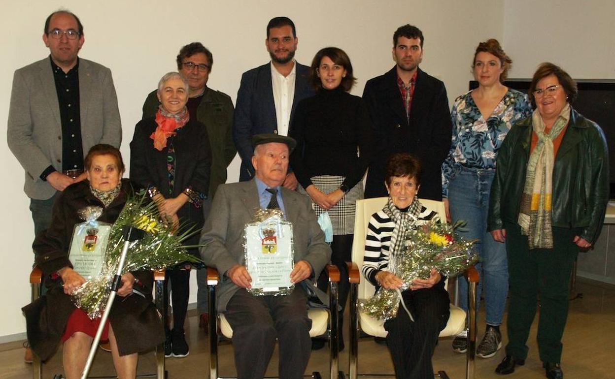 Los tres mayores homenajeados este lunes en Pedrajas. 