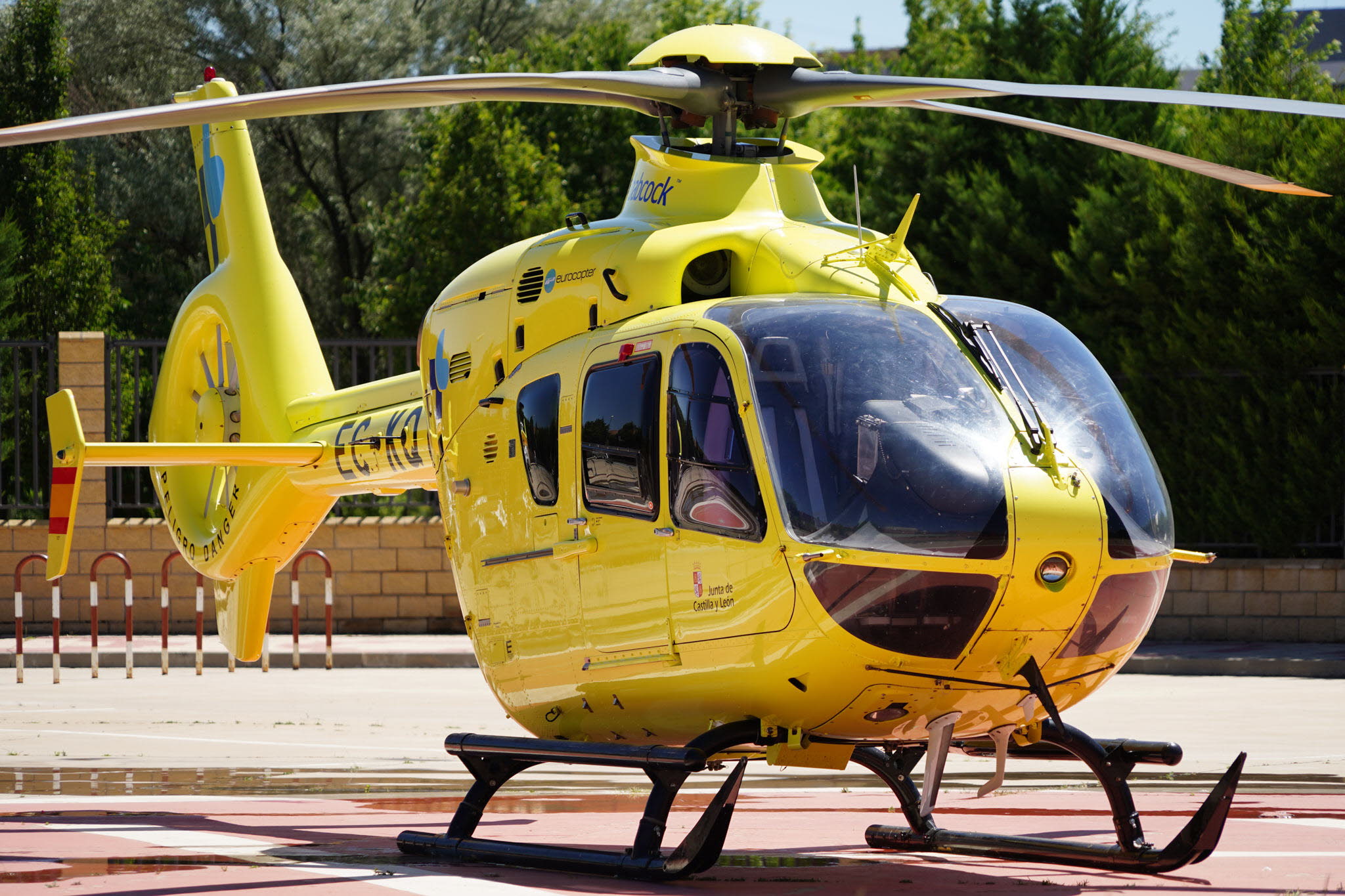 Helicóptero de emergencias del 112 de Castilla y León. 