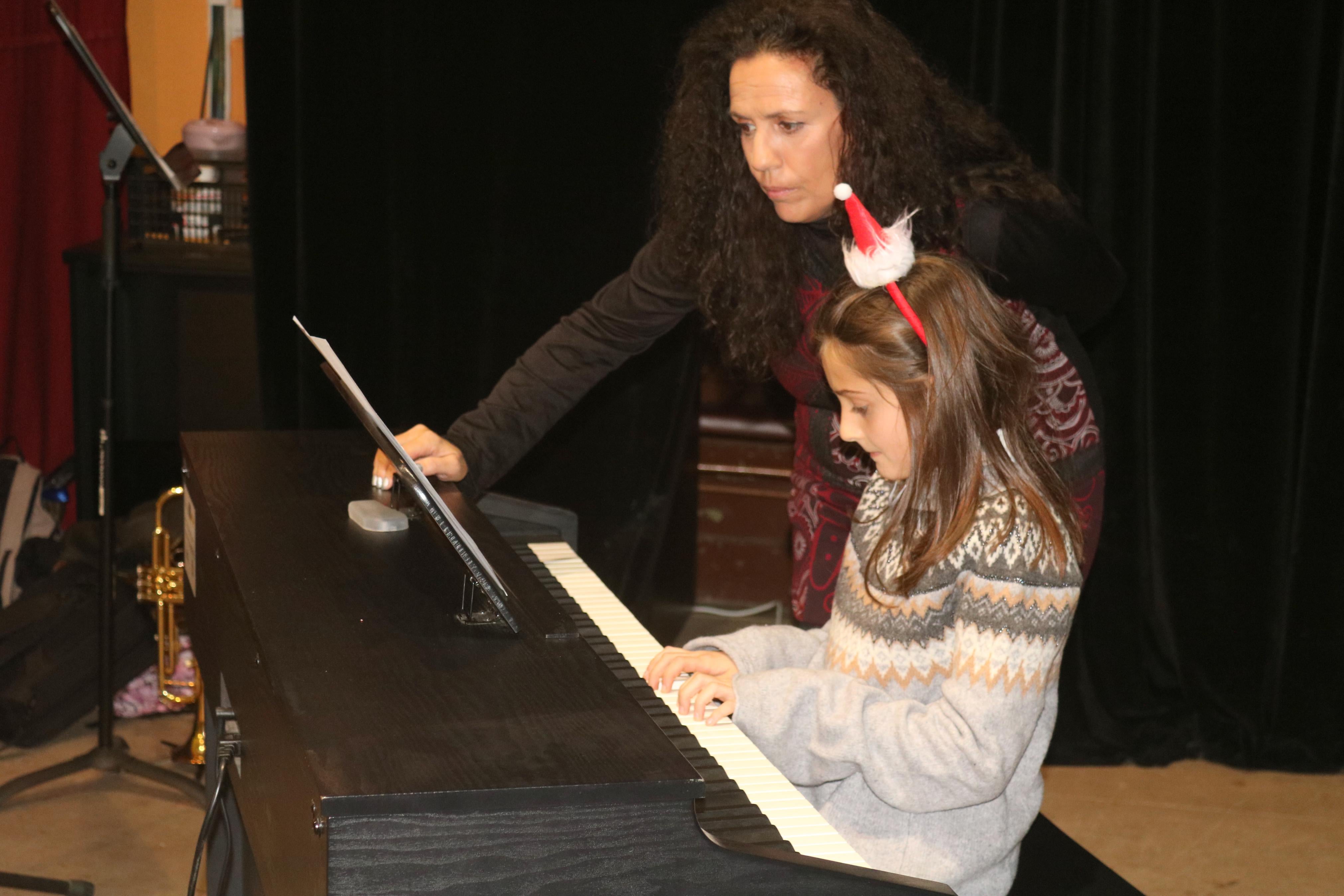 La Escuela de Música Comarcal de la ACJB organiza un encuentro musical con motivo de la Navidad