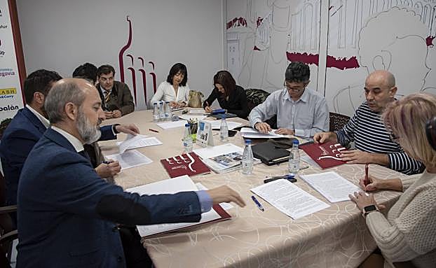 Los sueldos en la hostelería de Segovia subirán un 13% hasta 2026 