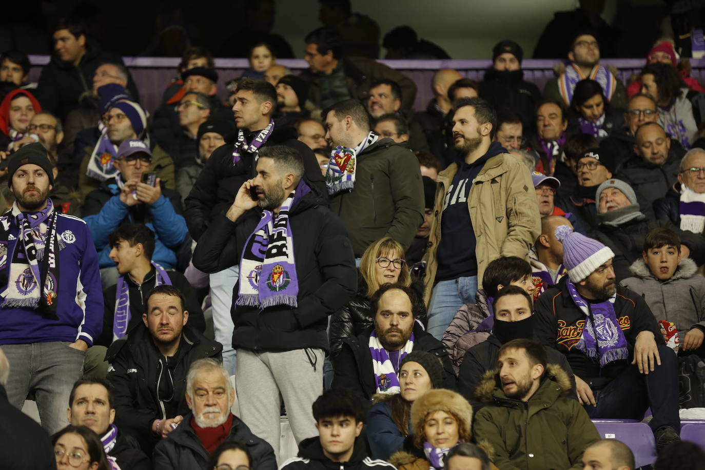 Fotos: Búscate en la grada de Zorrilla (4/5)