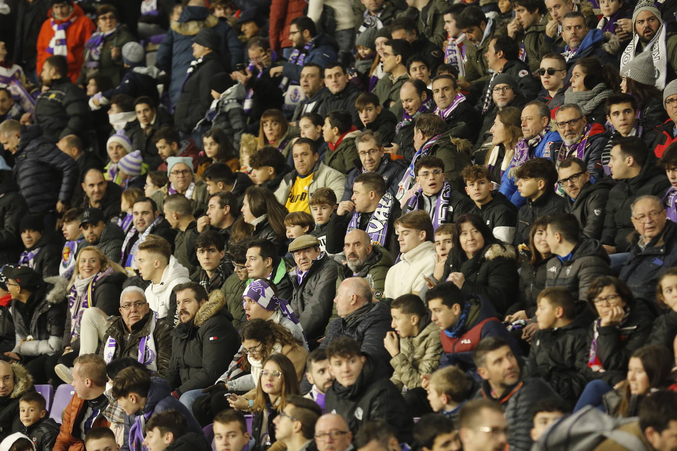 Fotos: Búscate en la grada de Zorrilla (5/5)