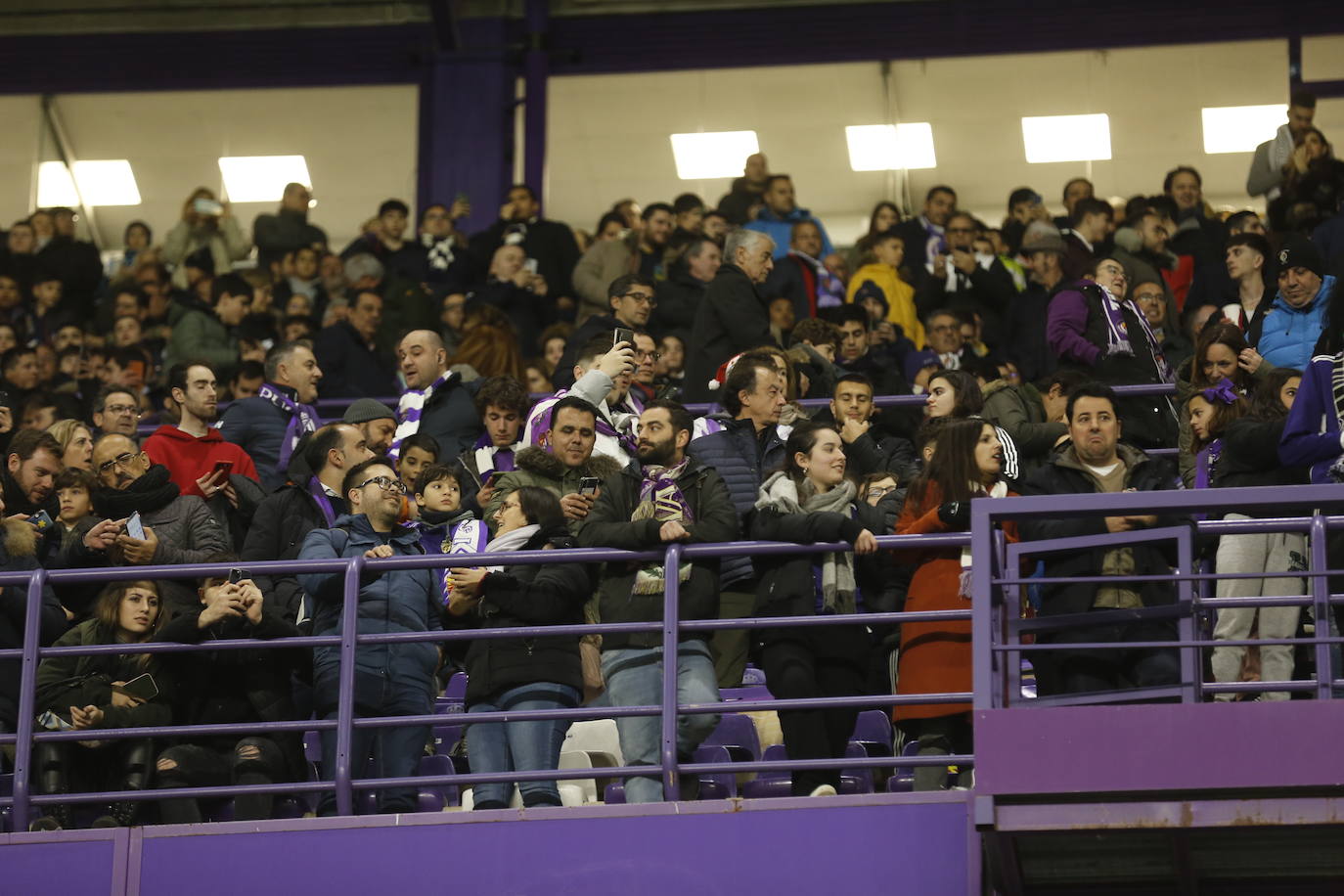 Fotos: Búscate en la grada de Zorrilla (5/5)