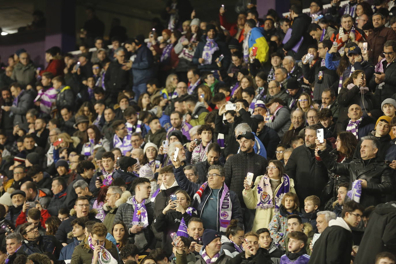 Fotos: Búscate en la grada de Zorrilla (5/5)