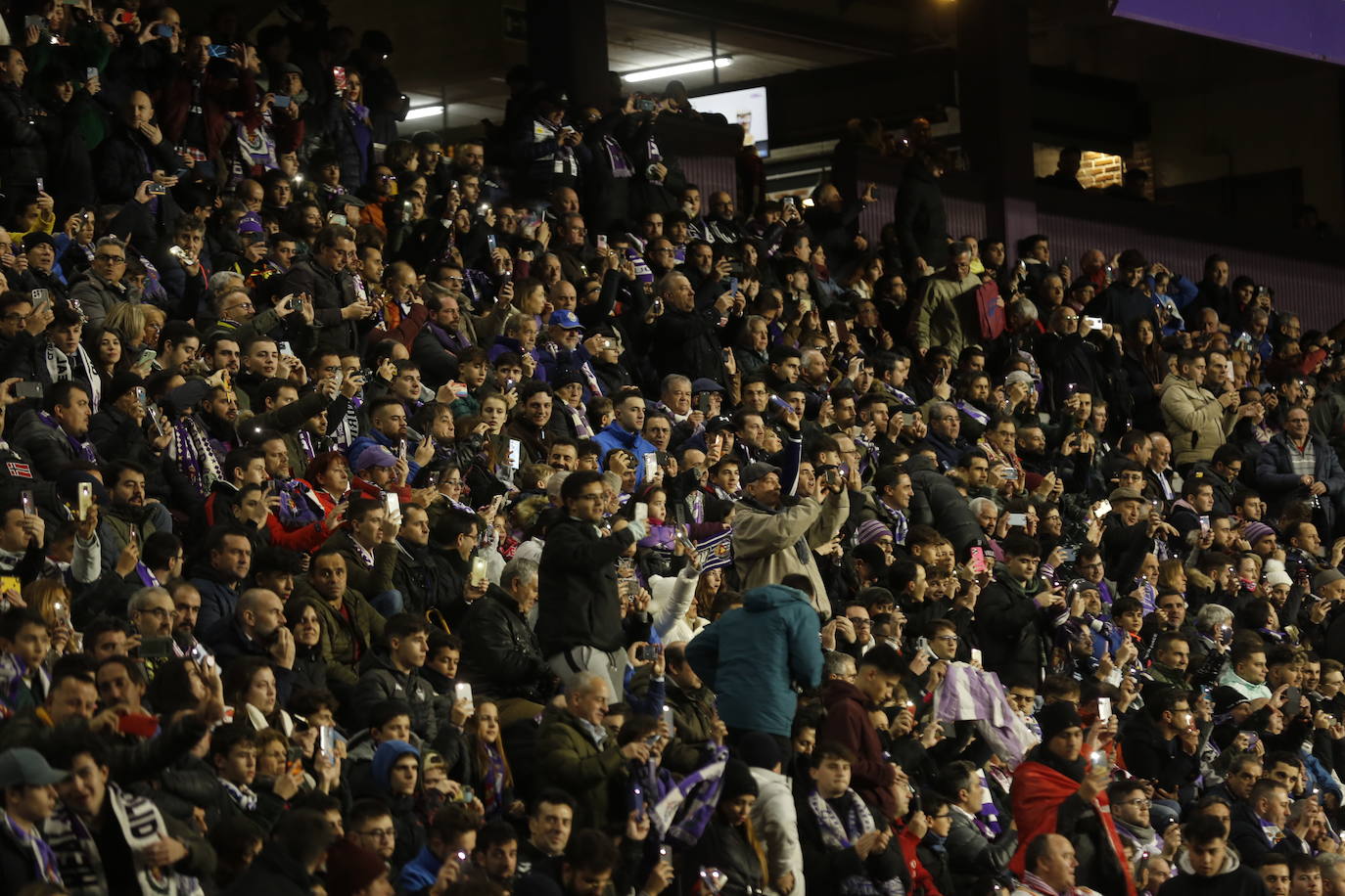 Fotos: Búscate en la grada de Zorrilla (5/5)