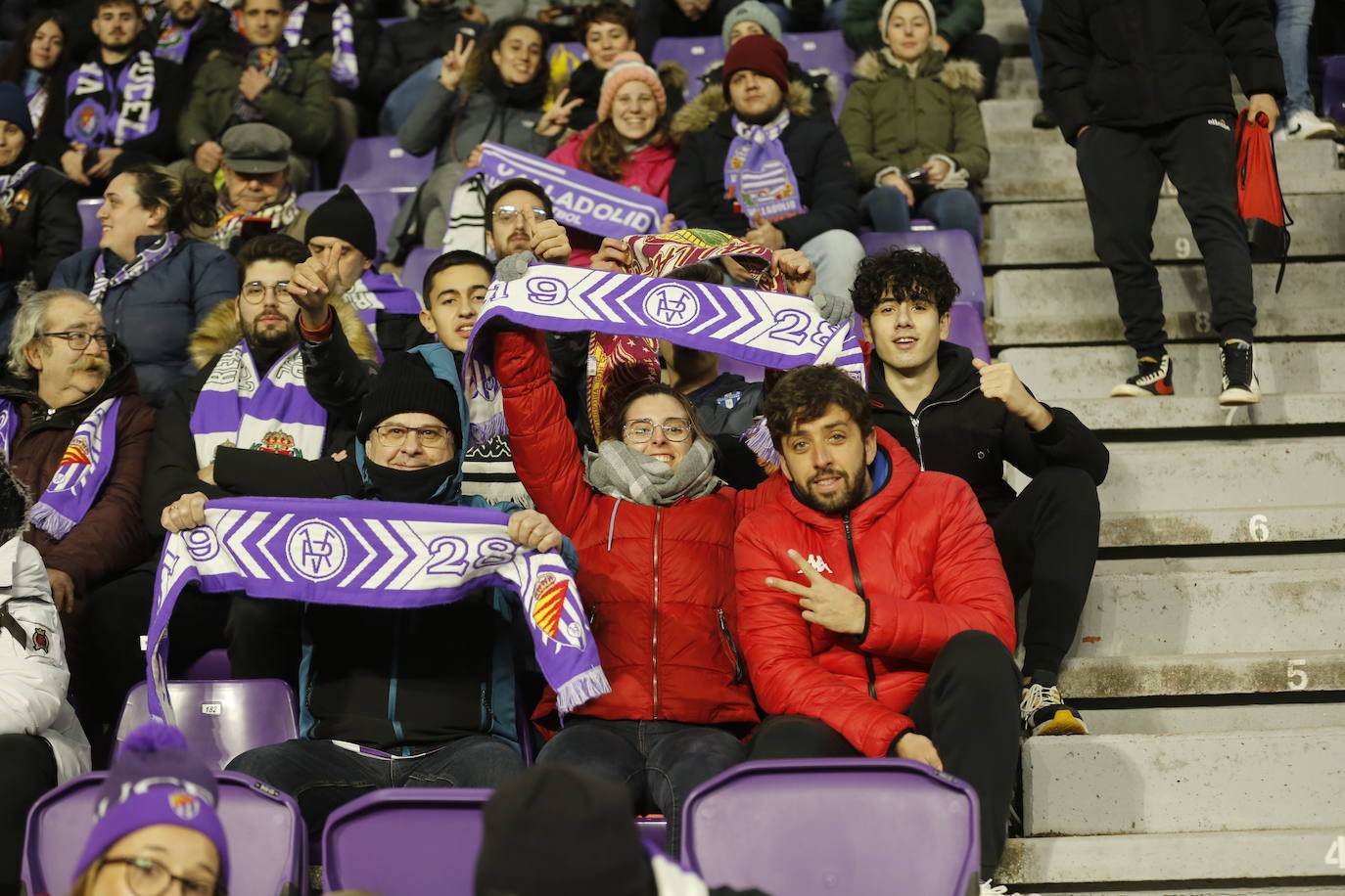 Fotos: Búscate en la grada de Zorrilla (2/5)