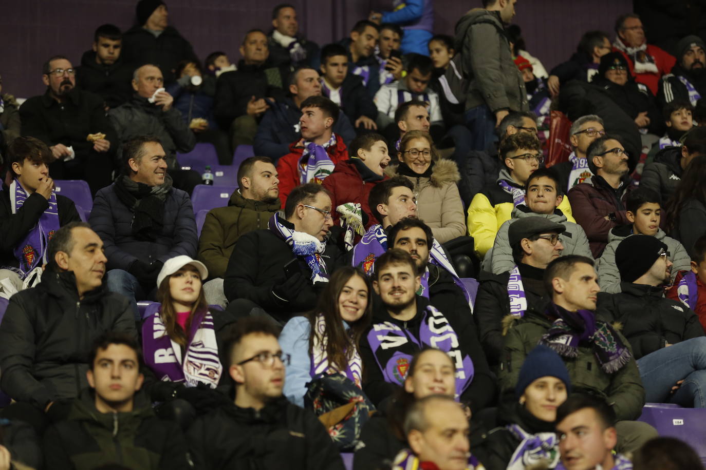 Fotos: Búscate en la grada de Zorrilla (2/5)