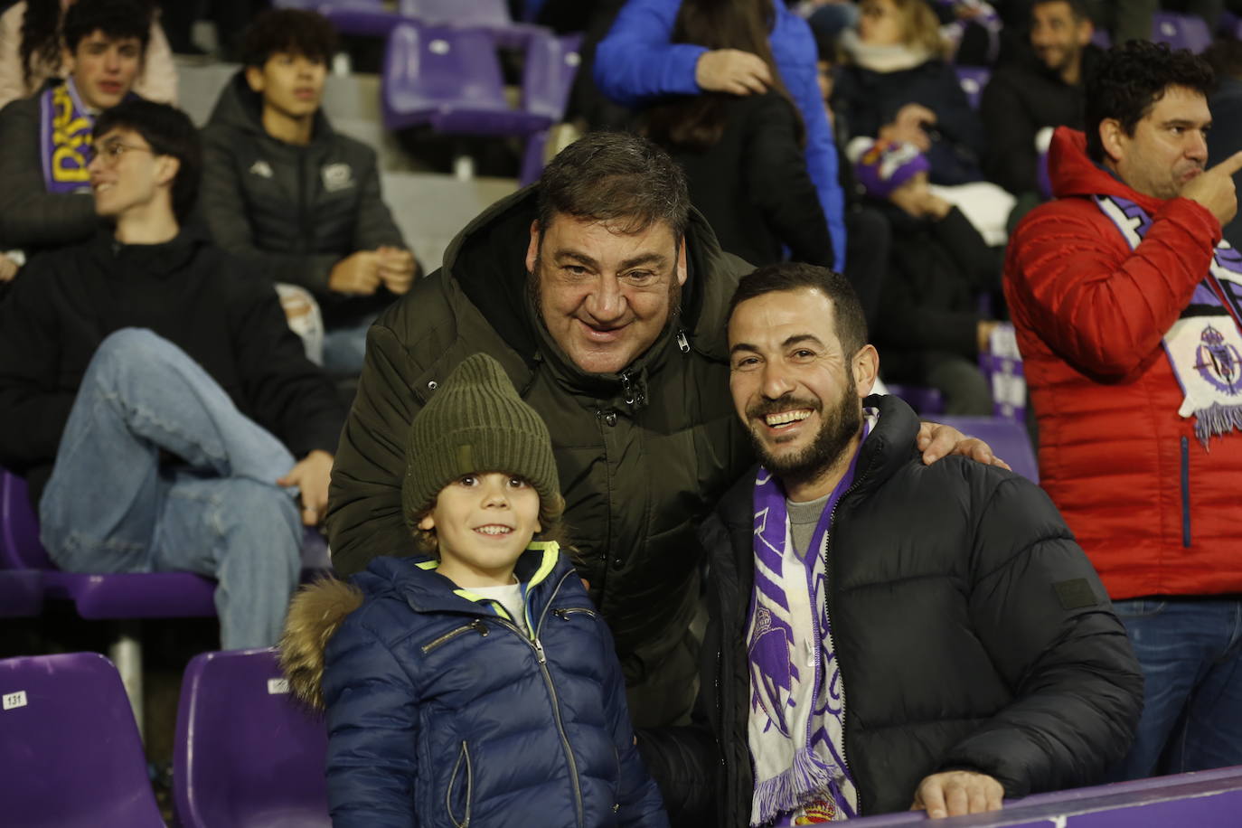 Fotos: Búscate en la grada de Zorrilla (3/5)