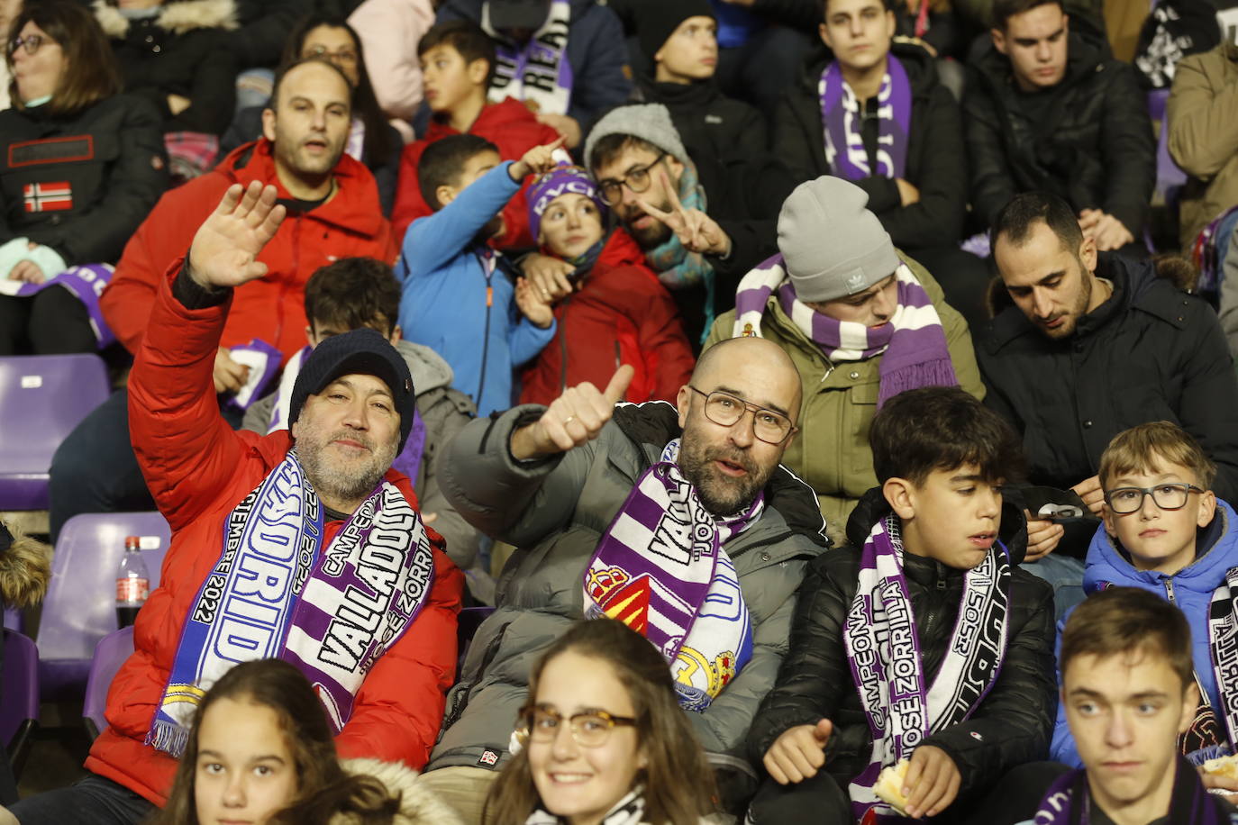 Fotos: Búscate en la grada de Zorrilla (3/5)