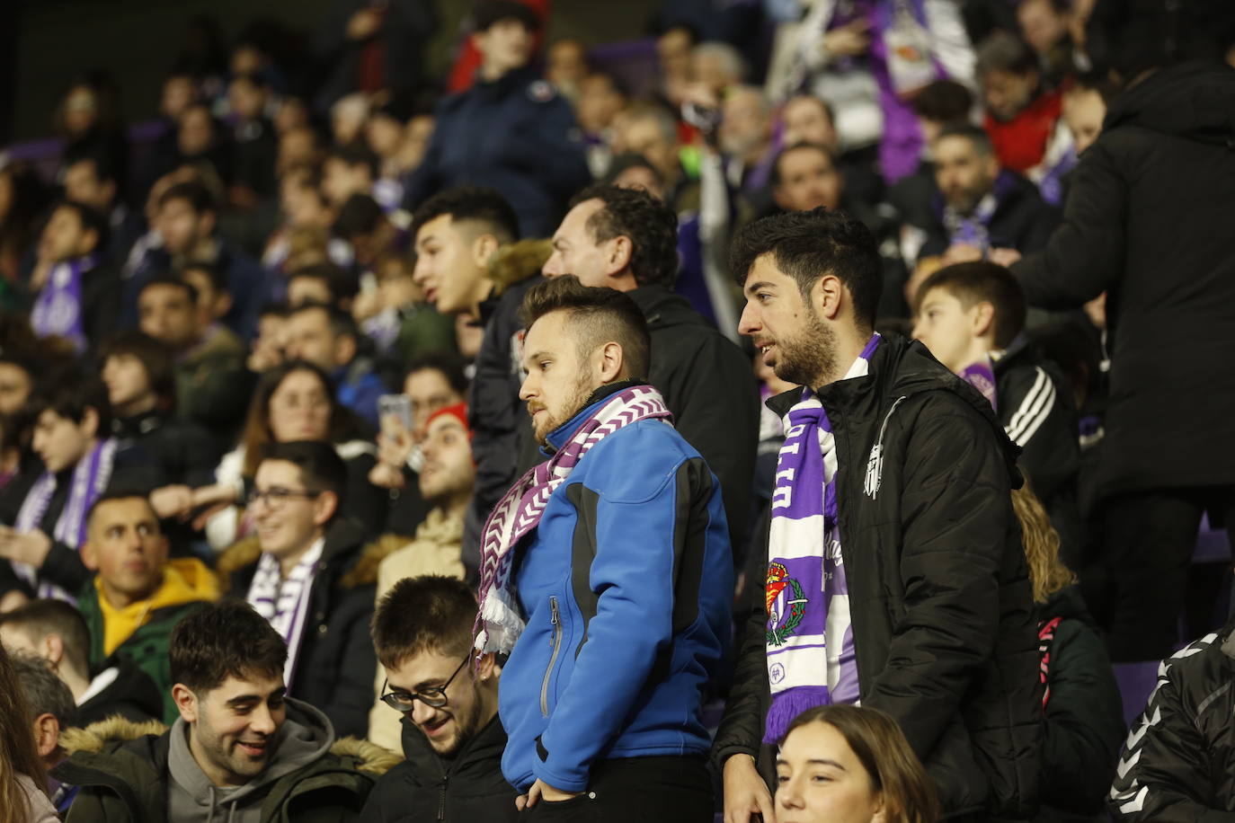 Fotos: Búscate en la grada de Zorrilla (4/5)