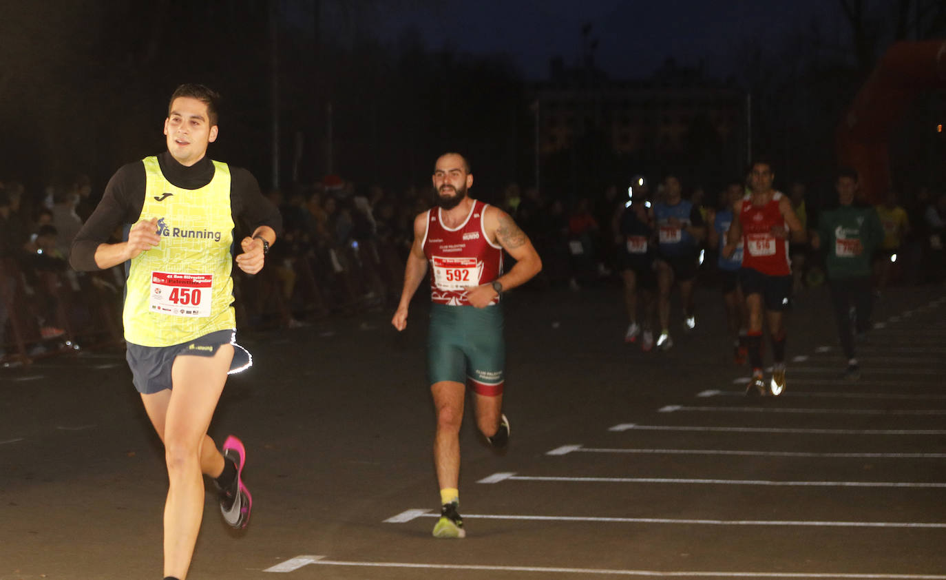 Más de 5.000 corredores han participado en la cuadragésima primera prueba de Nochevieja