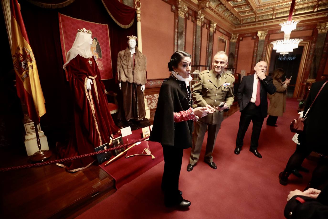 La exposición &#039;Vestir a la española&#039;, en imágenes